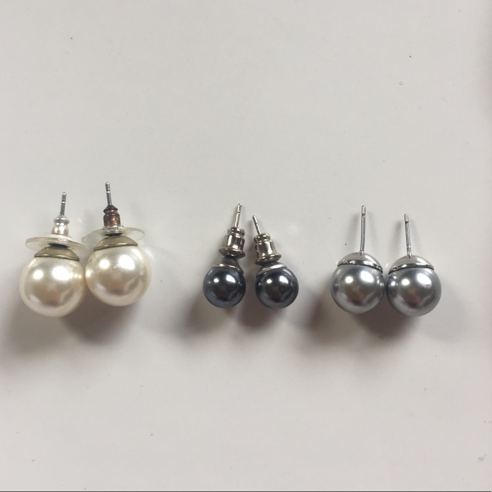 Set of 3 Faux Pearl Stud Earrings